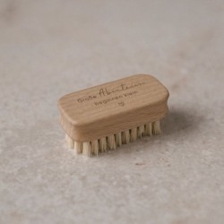 Eulenschnitt kleine Nagelbürste Abenteue
